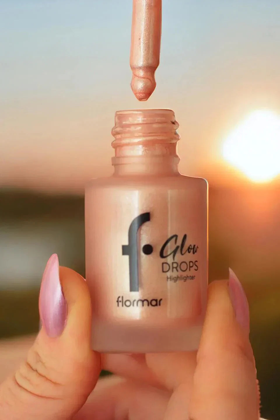 Flormar Glow Drops Natural Mineral Dropper Liquid Illuminator 14ml - 001 Moon Glow
