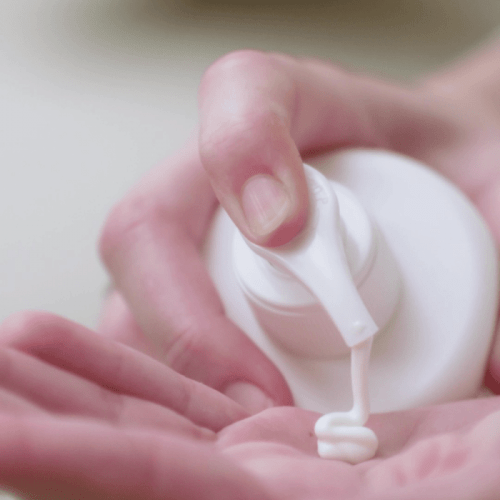 Topicrem Mela Aydınlatıcı ve Ultra Nemlendirici Vücut Sütü 500 ml