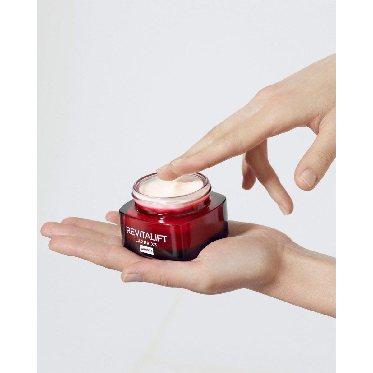 Loreal Paris Revitalift Lazer X3 Yoğun Yaşlanma Karşıtı Gündüz Bakım Kremi 50 ml