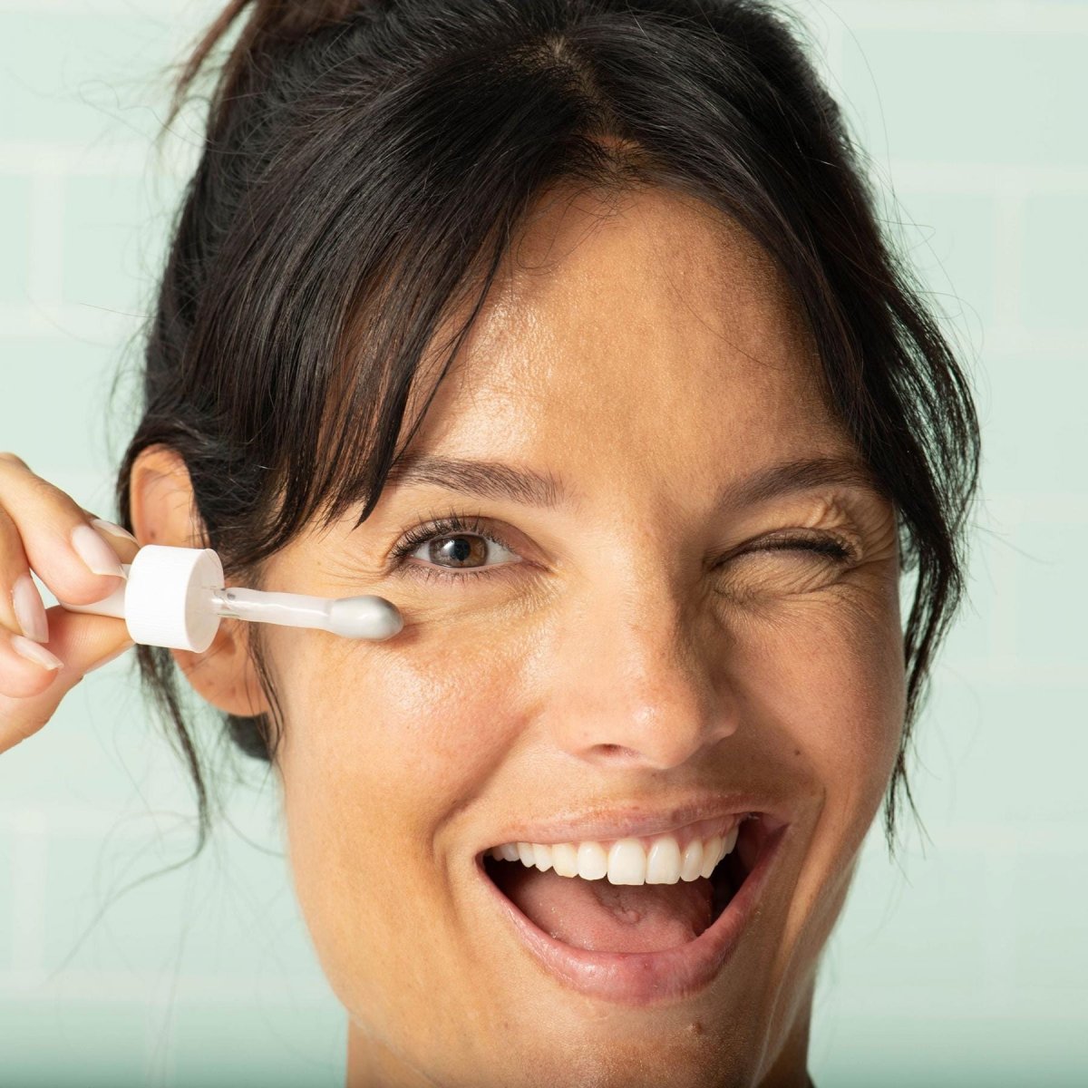 SVR Ampoule Refresh Yeux Göz Çevresi Serumu 15 ml