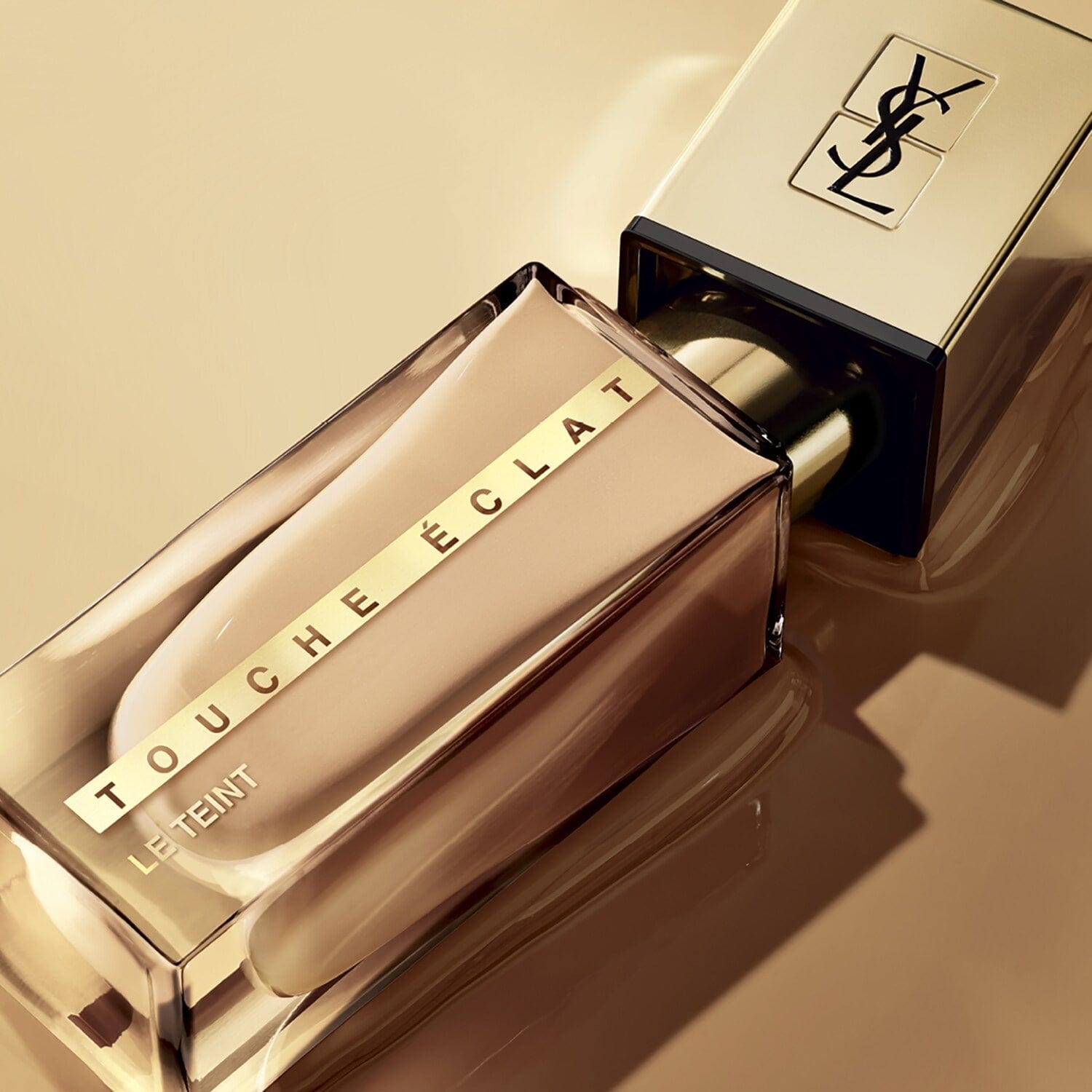 Yves Saint Laurent Touche Éclat Le Teint Foundation -B50