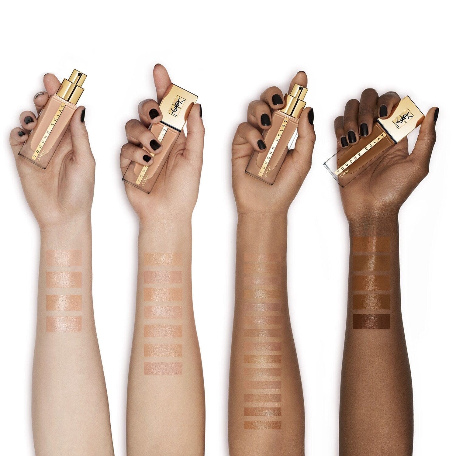 Yves Saint Laurent Touche Éclat Le Teint Foundation -B50